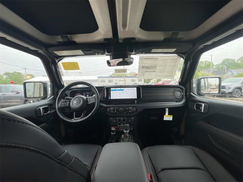 New 2025 Jeep Wrangler Unlimited Rubicon 392 image 7