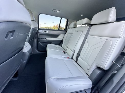 New 2026 Hyundai Santa Fe SEL image 24