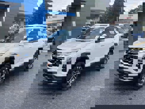 New 2026 Chevrolet Equinox LT image 6