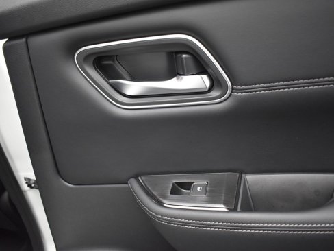 New 2026 Nissan Rogue Platinum image 20