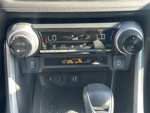 Used 2024 Toyota RAV4 XLE Premium image 22