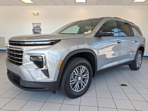 New 2026 Chevrolet Traverse LT image 2