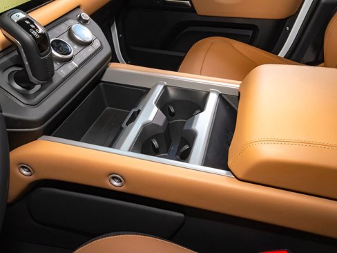 New 2025 Land Rover Defender 110 V8 image 31