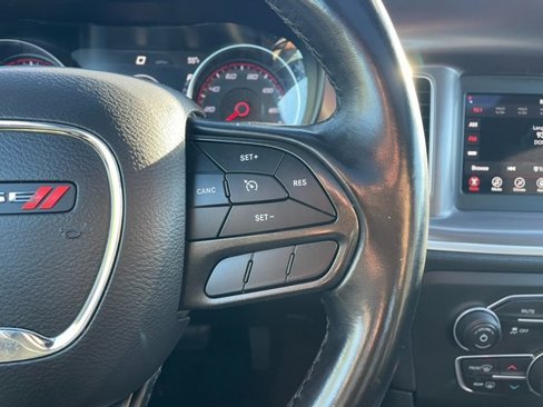 Used 2020 Dodge Charger SXT image 19