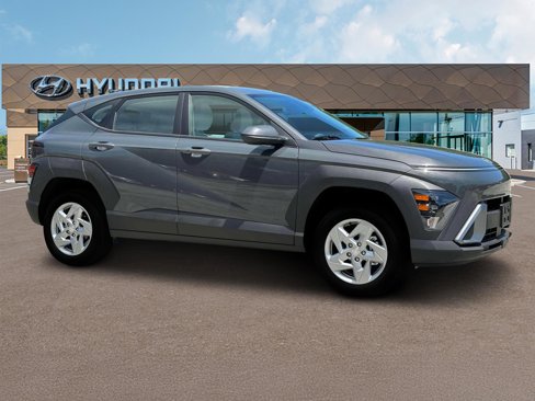 New 2025 Hyundai Kona SE image 10