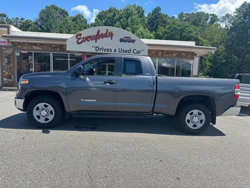 Used 2018 Toyota Tundra SR5 image 2