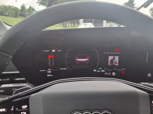 New 2025 Audi Q6 e-tron Premium Plus image 18