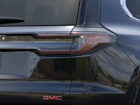 New 2026 GMC Acadia Denali w/ LPO, Floor Liner Package image 11