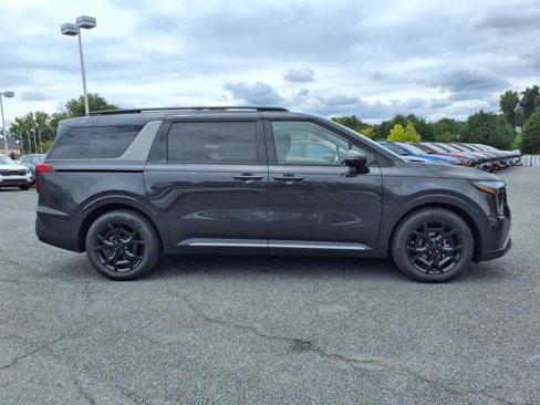 New 2026 Kia Carnival SX image 3