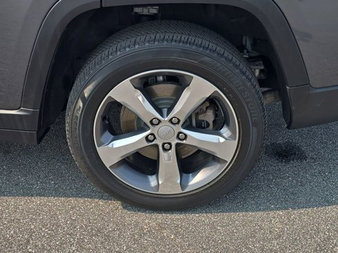 Used 2021 Jeep Grand Cherokee L Limited image 34