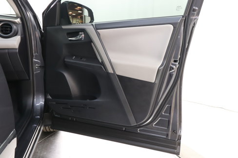 Used 2016 Toyota RAV4 XLE image 23