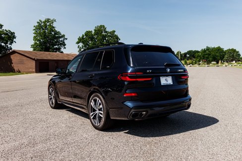 Used 2026 BMW X7 M60i image 16
