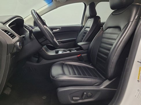 Used 2020 Ford Edge SEL image 17