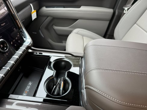 New 2025 GMC Yukon XL Elevation image 36
