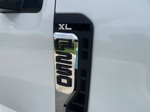 New 2026 Ford F250 XL image 28