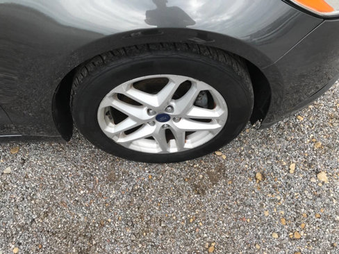 Used 2015 Ford Fusion SE image 8
