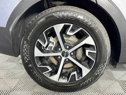Used 2025 Kia Sportage EX w/ Premium Package image 32