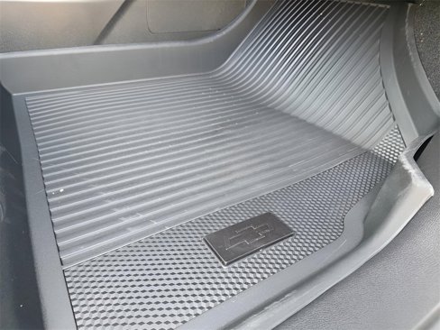 New 2026 Chevrolet Traverse LT w/ Sun and Wheel Package image 15