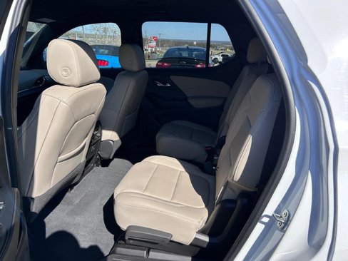 Used 2022 Chevrolet Traverse LT w/ LPO, Cargo Package image 9