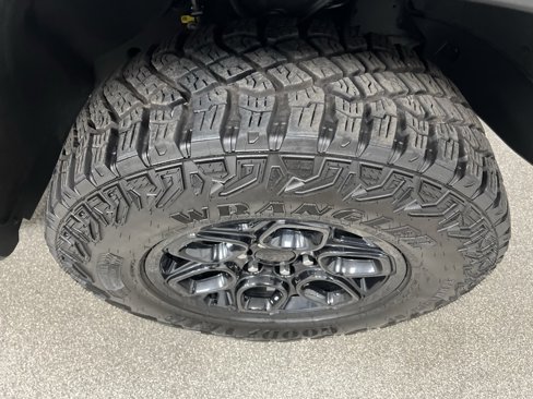 Used 2024 Chevrolet Silverado 1500 ZR2 w/ ZR2 Bison Edition image 22
