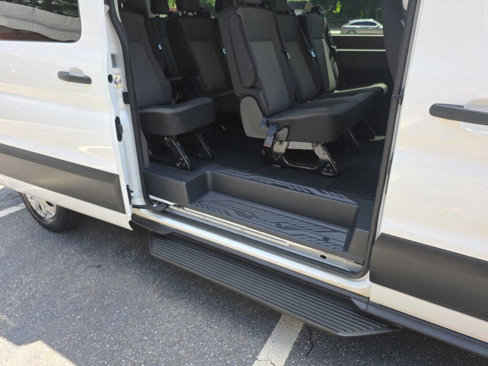 Used 2023 Ford Transit 350 XLT image 20