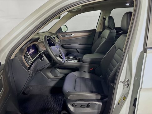 New 2025 Volkswagen Atlas SEL image 12