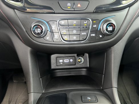 Used 2023 Chevrolet Equinox RS w/ LPO, Floor Liner Package image 13