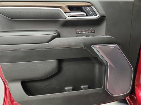 Used 2025 Chevrolet Silverado 1500 High Country w/ Technology Package image 21