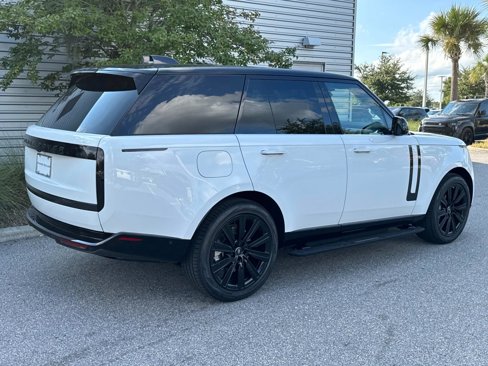 New 2025 Land Rover Range Rover SE image 6