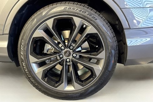 New 2025 Audi Q7 3.0T Prestige image 29