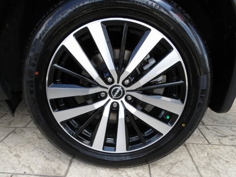 Certified 2023 Nissan Pathfinder Platinum image 16