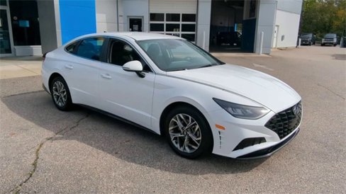 Used 2023 Hyundai Sonata SEL image 2