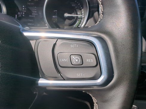 Used 2022 Jeep Wrangler Unlimited Sahara w/ Cold Weather Group image 35
