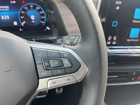 New 2026 Volkswagen Atlas SEL Premium R-Line image 17