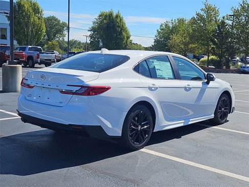 New 2026 Toyota Camry SE image 2
