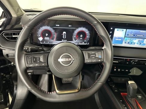 Certified 2025 Nissan Kicks SR image 14