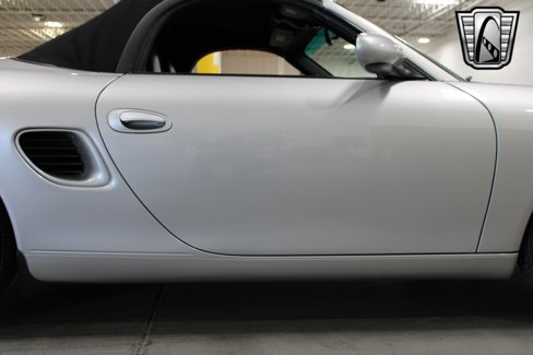Used 2001 Porsche Boxster S image 16