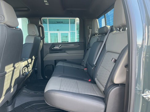 New 2026 Chevrolet Silverado 2500 ZR2 image 12