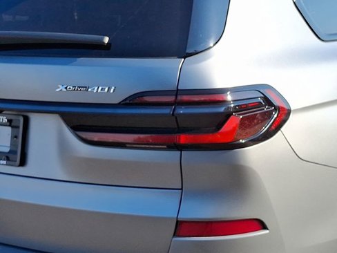 Used 2024 BMW X7 xDrive40i w/ M Sport Package image 12