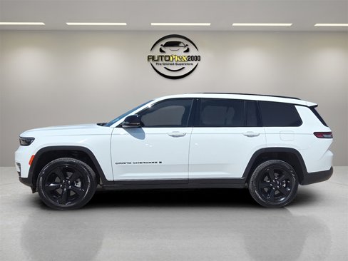Used 2024 Jeep Grand Cherokee L Limited w/ Black Appearance Package image 4