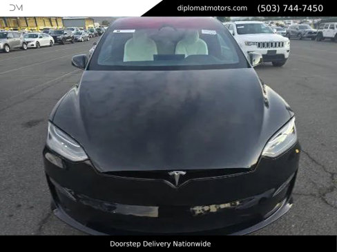 Used 2023 Tesla Model X image 2