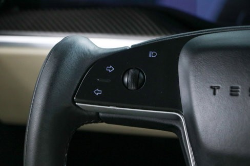 Used 2023 Tesla Model S Plaid image 14