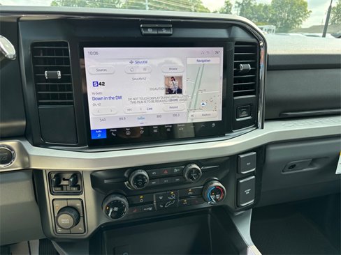New 2025 Ford F350 XLT w/ Black Appearance Package image 20