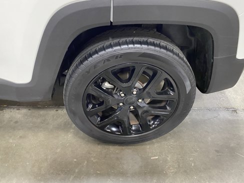 Used 2023 Jeep Renegade Altitude image 25
