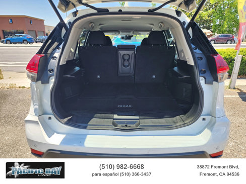 Used 2019 Nissan Rogue SV image 9