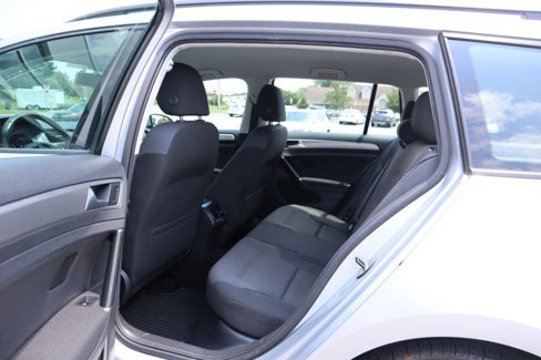 Used 2017 Volkswagen Golf S image 15