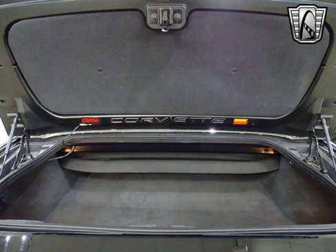 Used 2005 Chevrolet Corvette Convertible w/ Preferred Equipment Group image 27