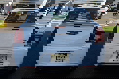 Used 2023 Chrysler 300 C image 40