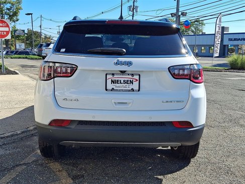 Used 2024 Jeep Compass Limited image 23
