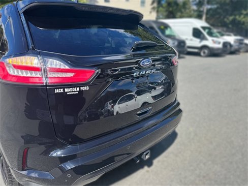 Certified 2023 Ford Edge ST-Line w/ Class II Trailer Tow Package image 11
